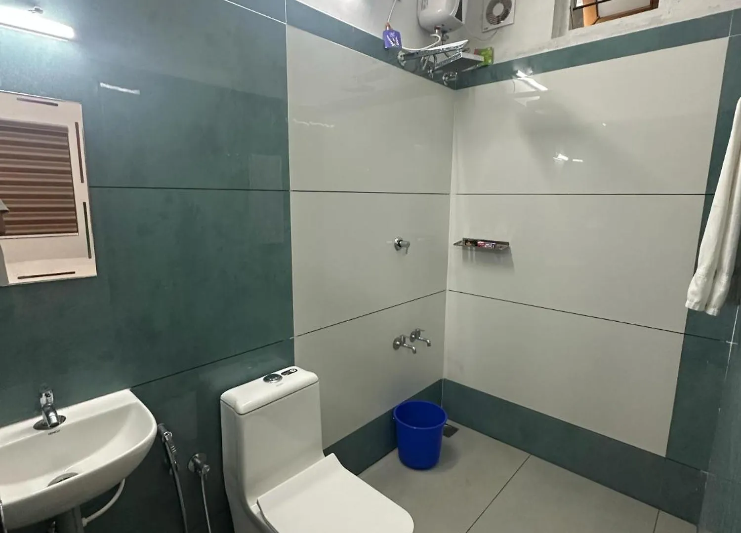 Heaven Meadows Homestay 바가몬
